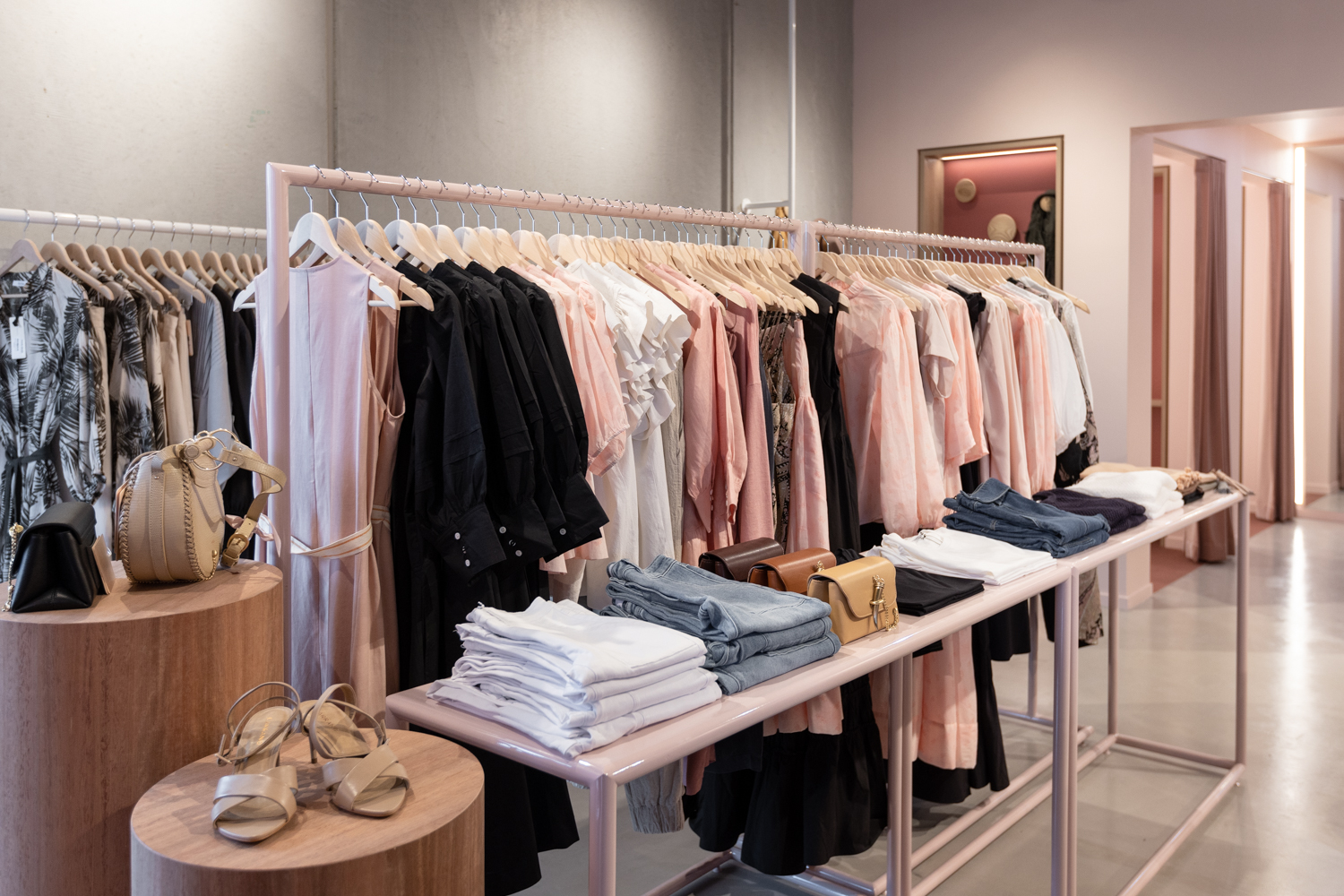 Merchandise Displays for Sissa Sorella Collection